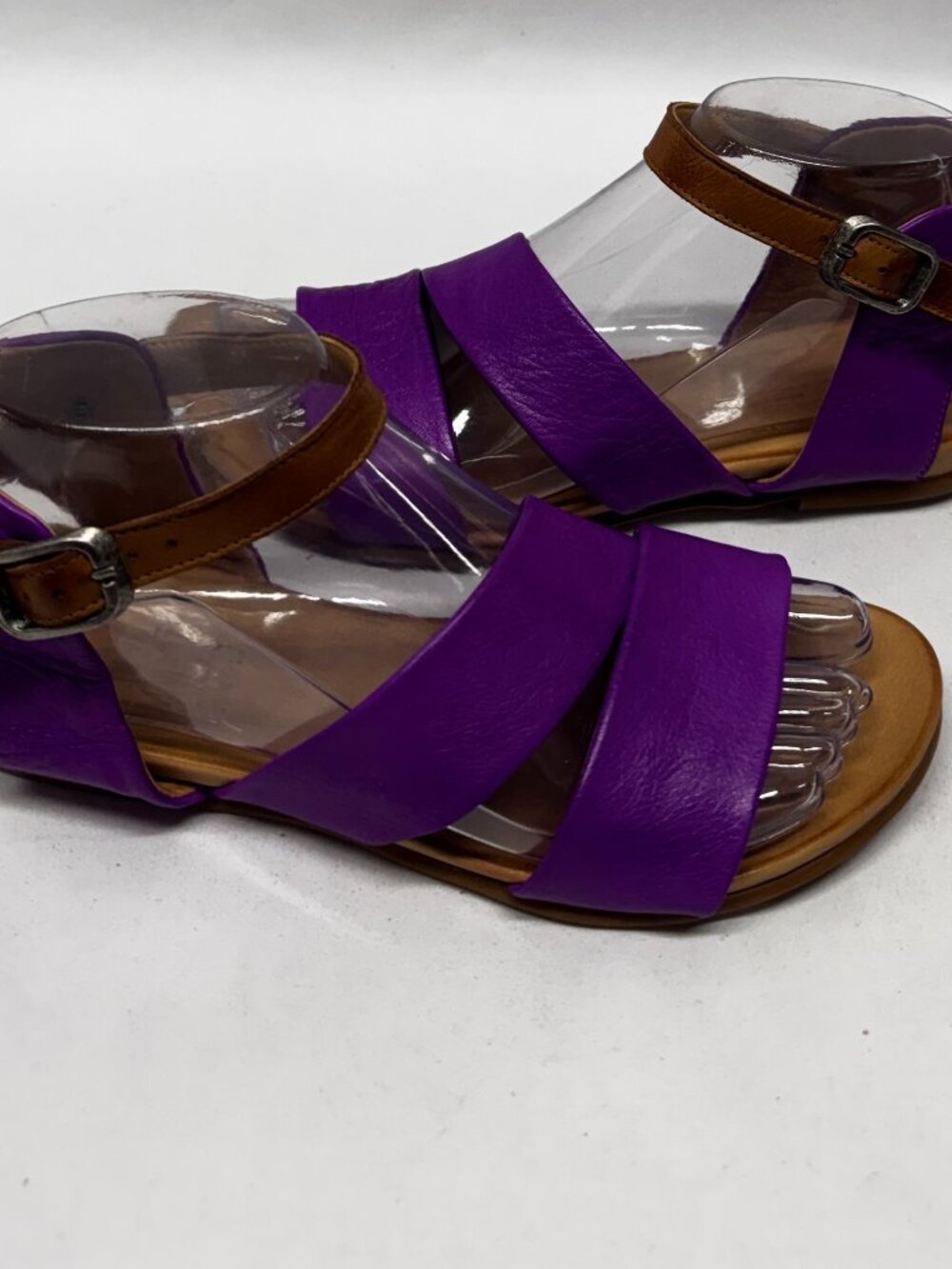 MIZ MOOZ LEATHER ANKLE BUCKLE TIFFANIE SANDALS PURPLE 37EU / 7US T-242